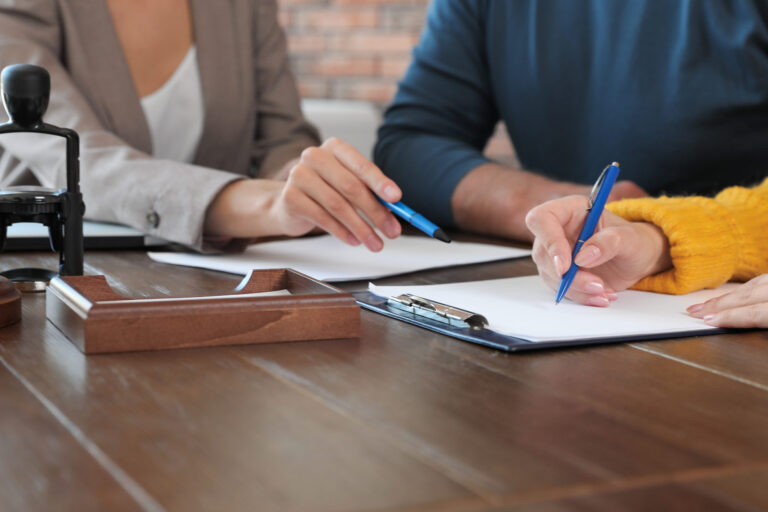 Witnesses to a Will: How to Make a Will Valid